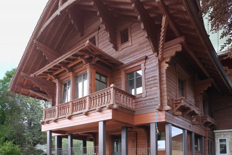 Renforcement d'une ancienne maison en madriers, Crêt-du-Locle